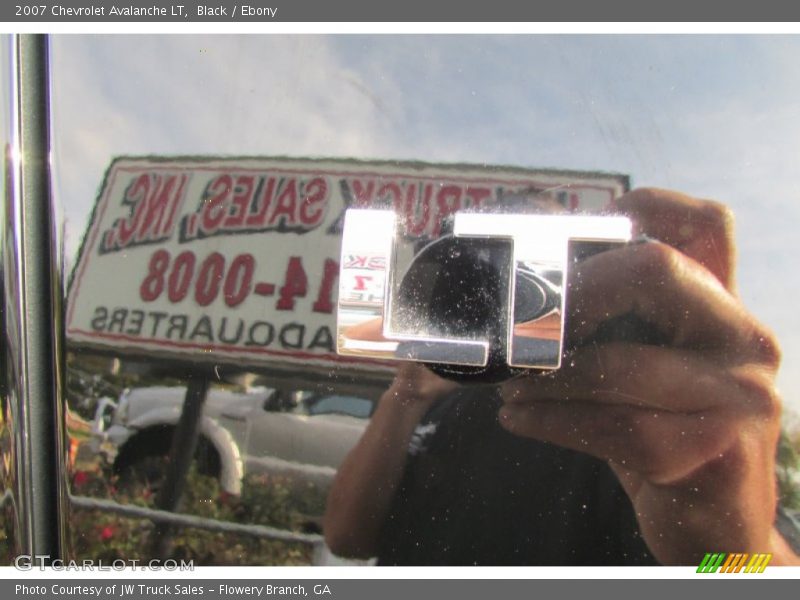 Black / Ebony 2007 Chevrolet Avalanche LT
