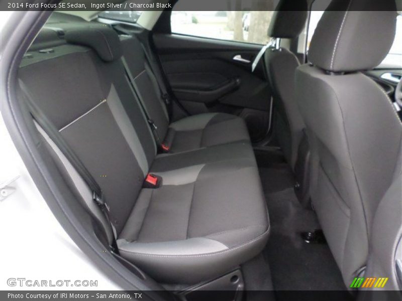 Ingot Silver / Charcoal Black 2014 Ford Focus SE Sedan