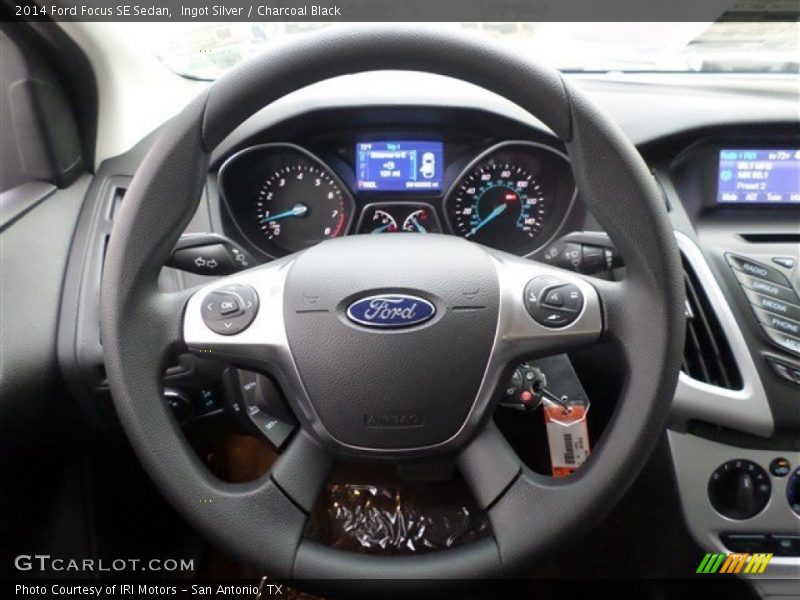 Ingot Silver / Charcoal Black 2014 Ford Focus SE Sedan