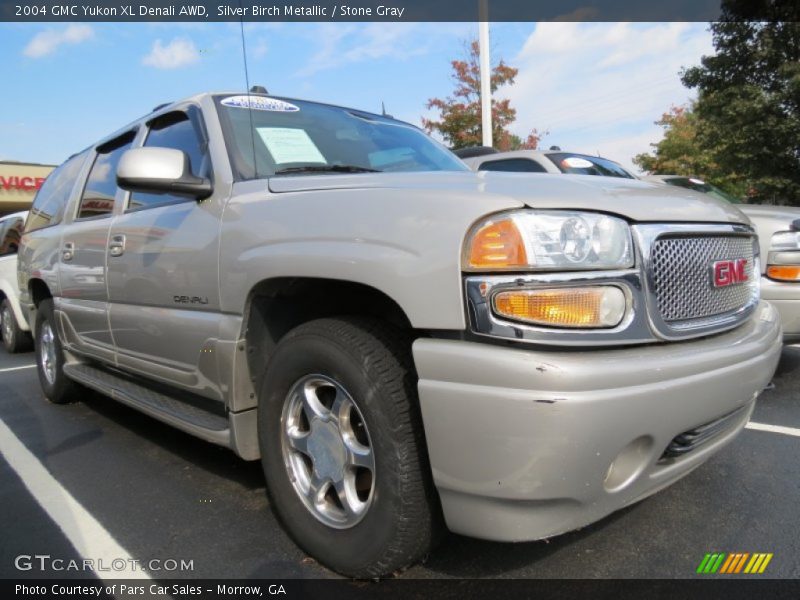 Silver Birch Metallic / Stone Gray 2004 GMC Yukon XL Denali AWD