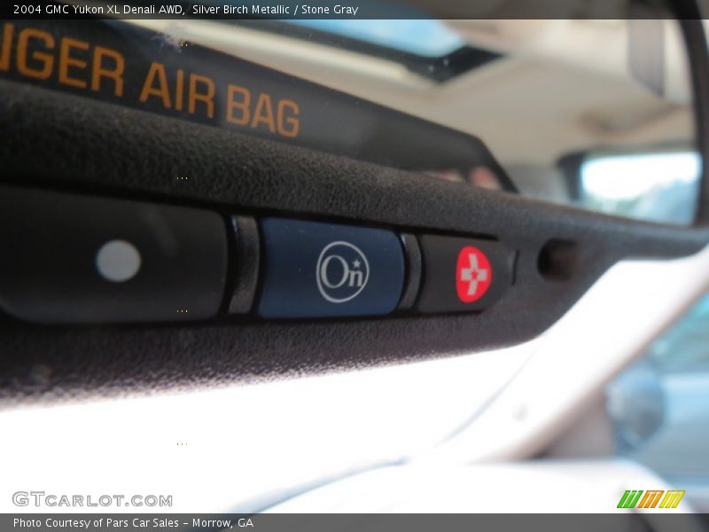 Silver Birch Metallic / Stone Gray 2004 GMC Yukon XL Denali AWD