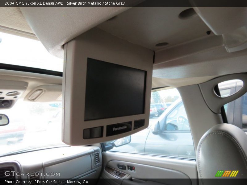 Silver Birch Metallic / Stone Gray 2004 GMC Yukon XL Denali AWD