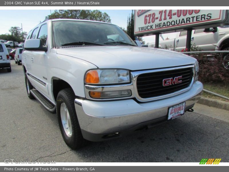 Summit White / Neutral/Shale 2004 GMC Yukon SLE 4x4