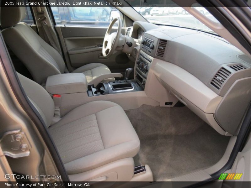 Light Khaki Metallic / Khaki 2005 Jeep Grand Cherokee Laredo