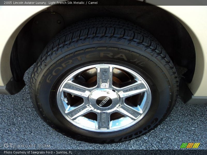 Light French Silk Metallic / Camel 2005 Lincoln Aviator Luxury