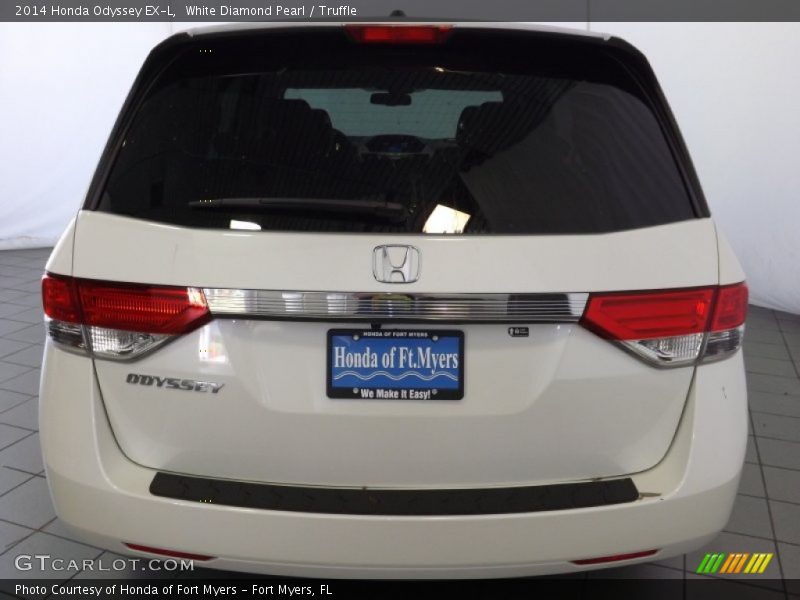 White Diamond Pearl / Truffle 2014 Honda Odyssey EX-L