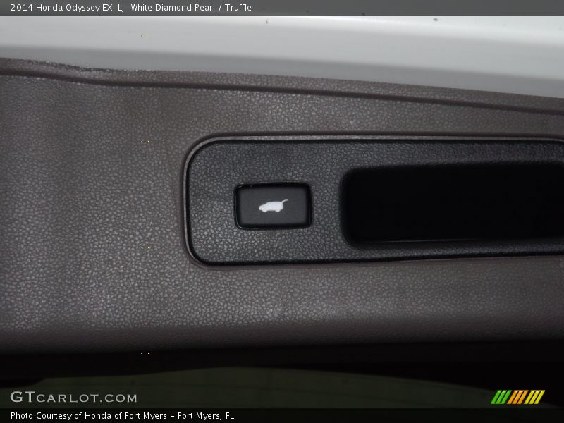 White Diamond Pearl / Truffle 2014 Honda Odyssey EX-L