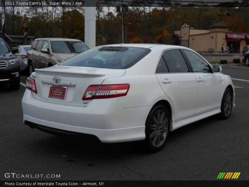 Super White / Ash 2011 Toyota Camry SE