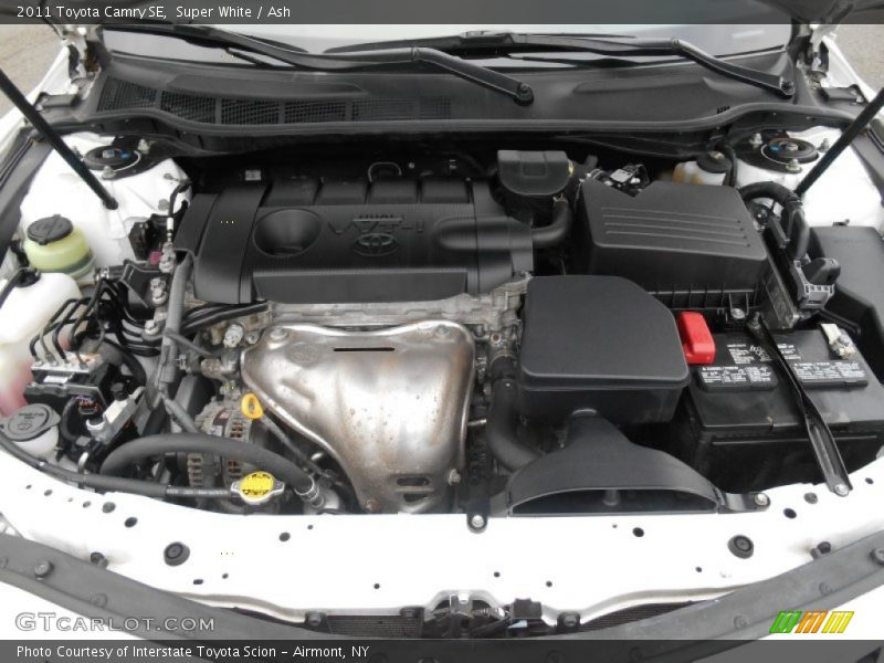 Super White / Ash 2011 Toyota Camry SE