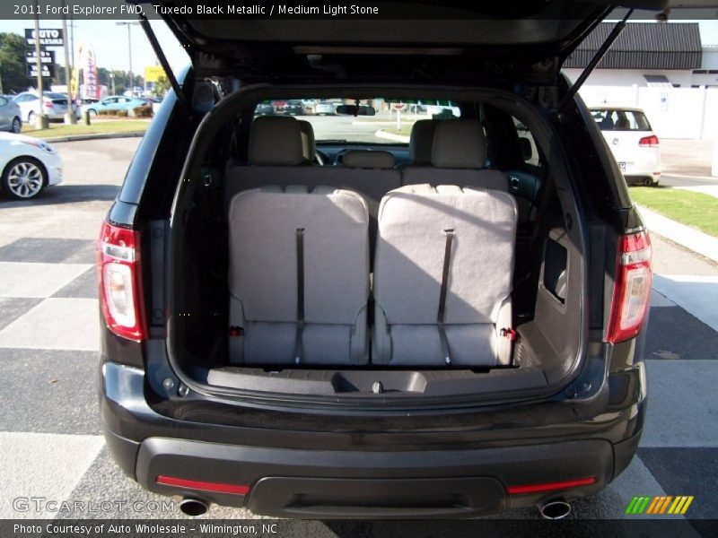 Tuxedo Black Metallic / Medium Light Stone 2011 Ford Explorer FWD