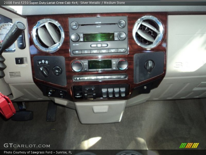 Silver Metallic / Medium Stone 2008 Ford F250 Super Duty Lariat Crew Cab 4x4