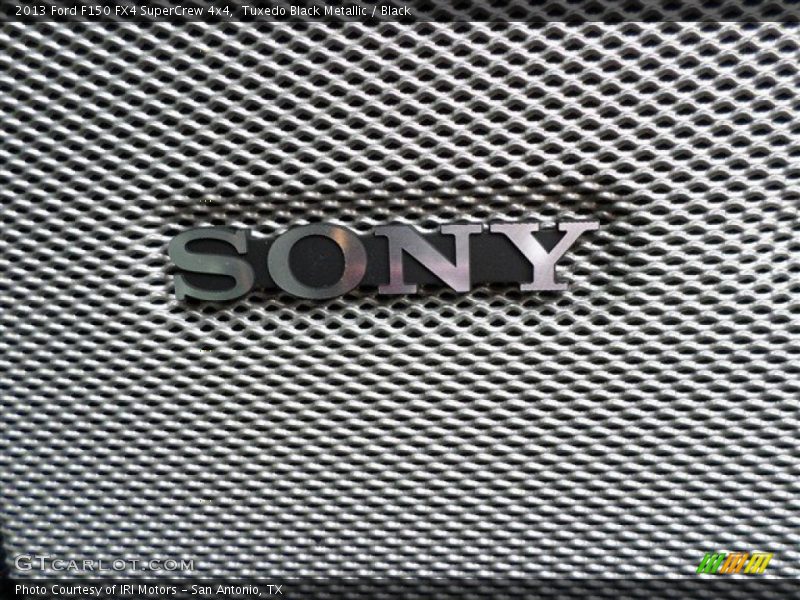 Tuxedo Black Metallic / Black 2013 Ford F150 FX4 SuperCrew 4x4
