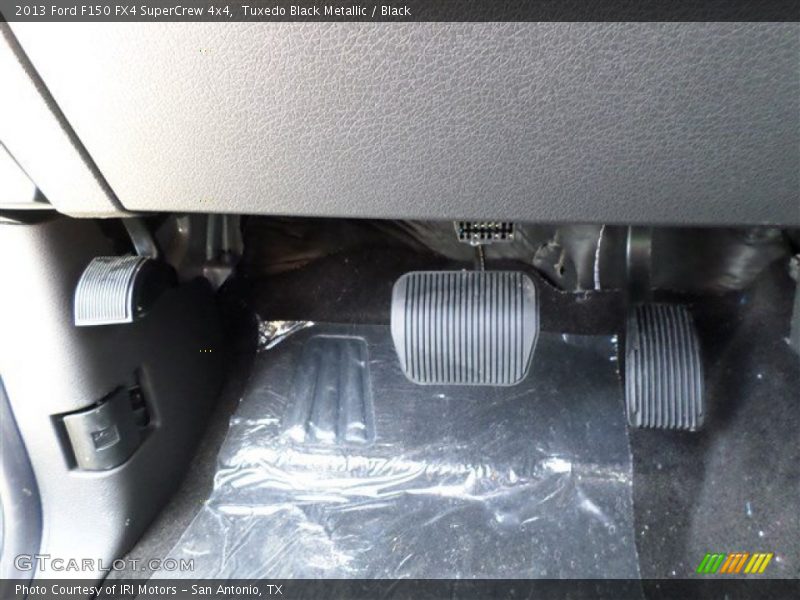 Tuxedo Black Metallic / Black 2013 Ford F150 FX4 SuperCrew 4x4
