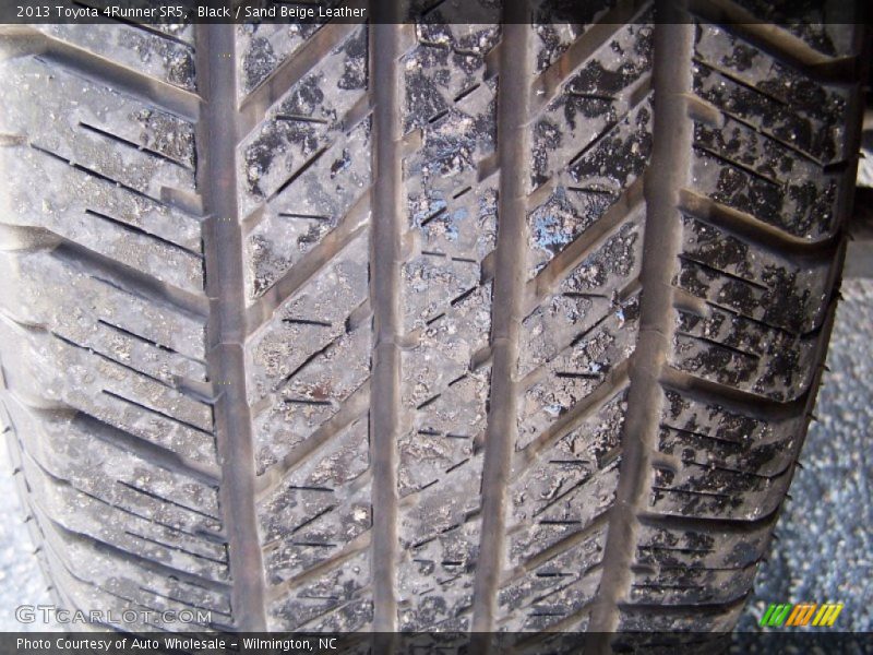 Black / Sand Beige Leather 2013 Toyota 4Runner SR5