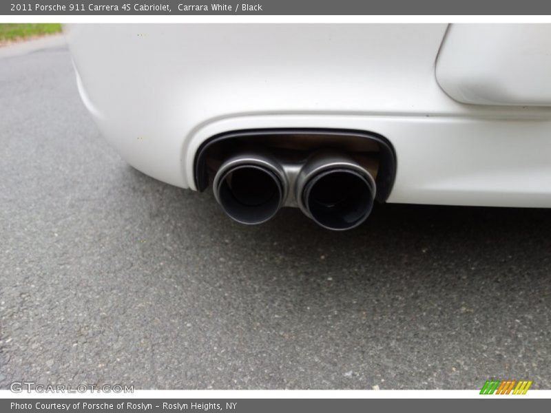 Exhaust of 2011 911 Carrera 4S Cabriolet