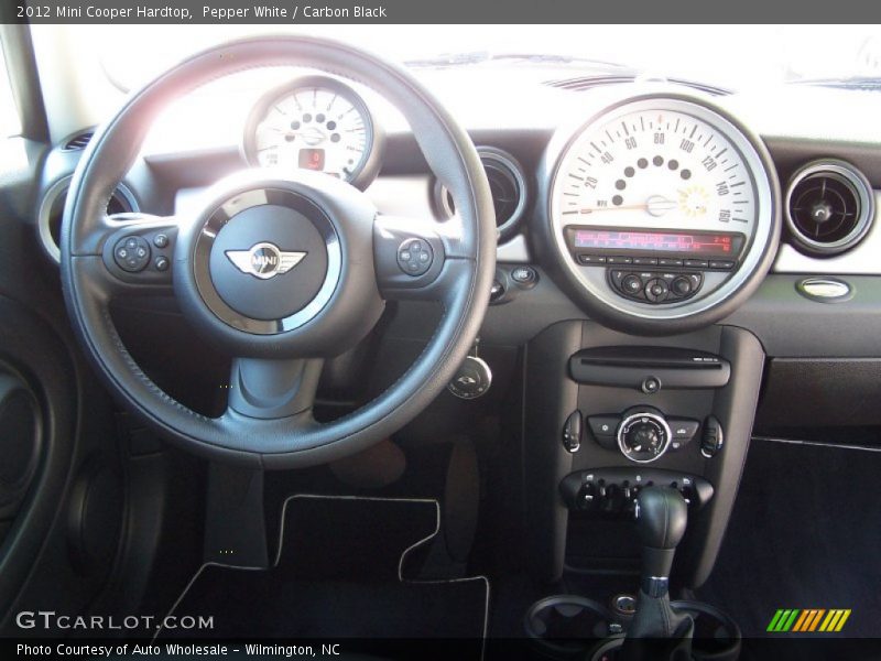Pepper White / Carbon Black 2012 Mini Cooper Hardtop