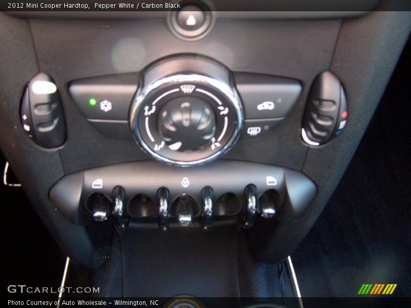Pepper White / Carbon Black 2012 Mini Cooper Hardtop