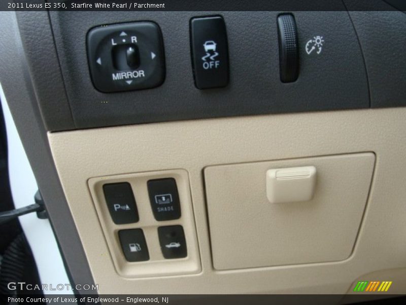 Starfire White Pearl / Parchment 2011 Lexus ES 350