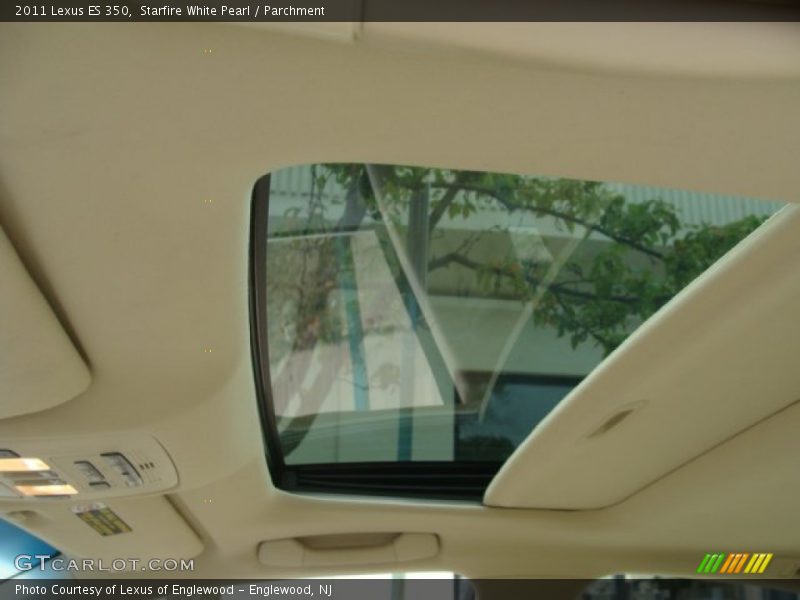 Starfire White Pearl / Parchment 2011 Lexus ES 350