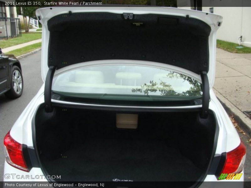 Starfire White Pearl / Parchment 2011 Lexus ES 350