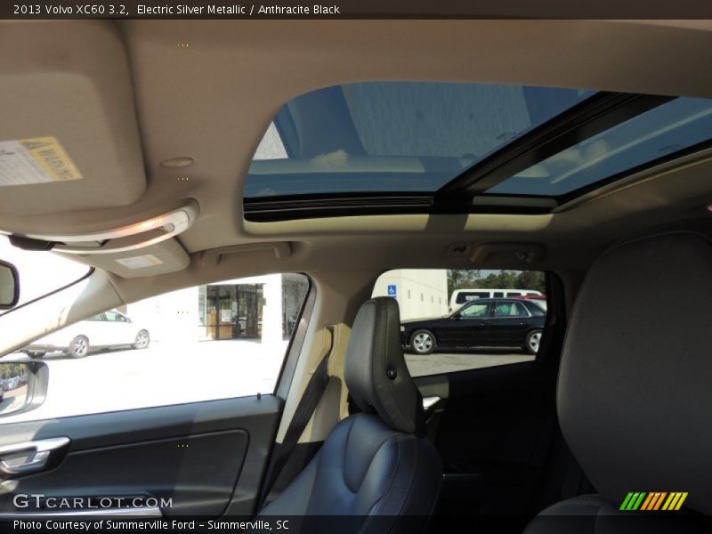 Electric Silver Metallic / Anthracite Black 2013 Volvo XC60 3.2