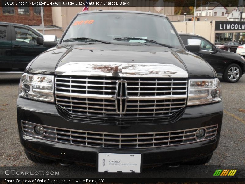 Tuxedo Black Metallic / Charcoal Black 2010 Lincoln Navigator L 4x4