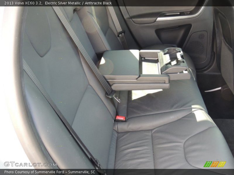 Electric Silver Metallic / Anthracite Black 2013 Volvo XC60 3.2