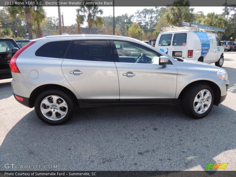 Electric Silver Metallic / Anthracite Black 2013 Volvo XC60 3.2