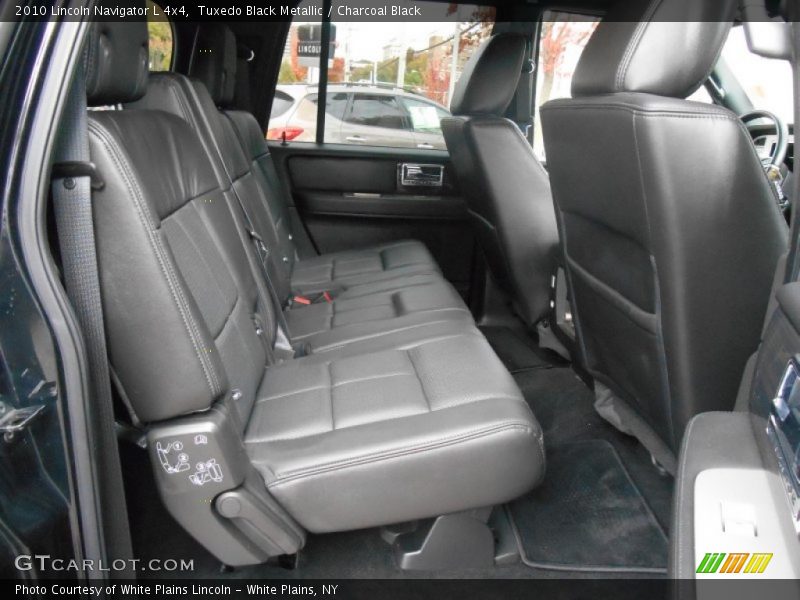 Rear Seat of 2010 Navigator L 4x4