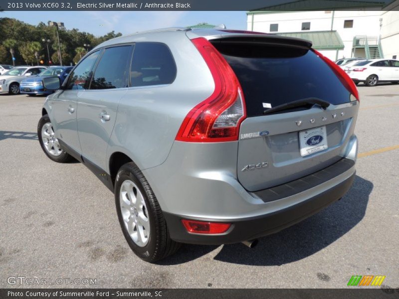 Electric Silver Metallic / Anthracite Black 2013 Volvo XC60 3.2