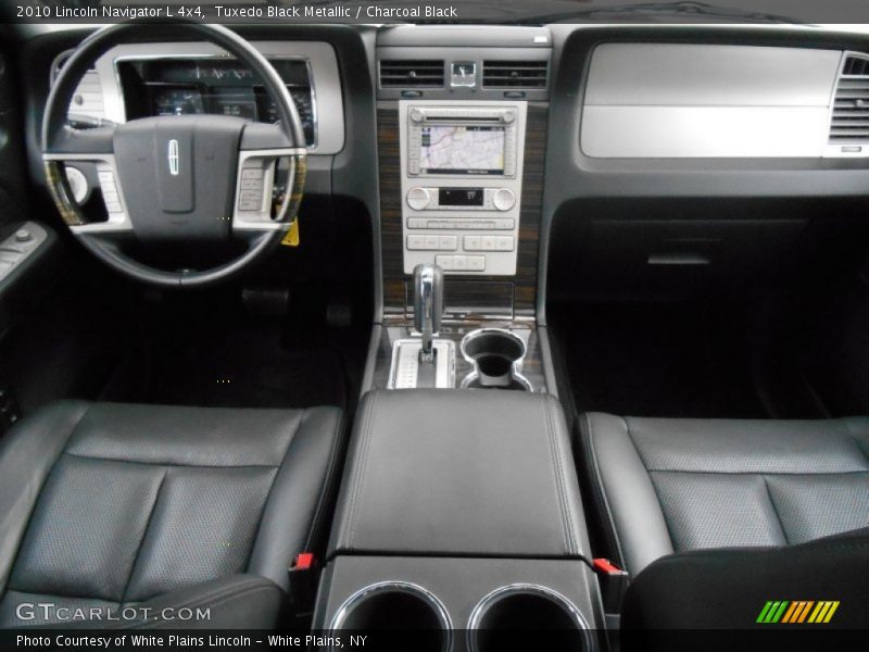 Dashboard of 2010 Navigator L 4x4