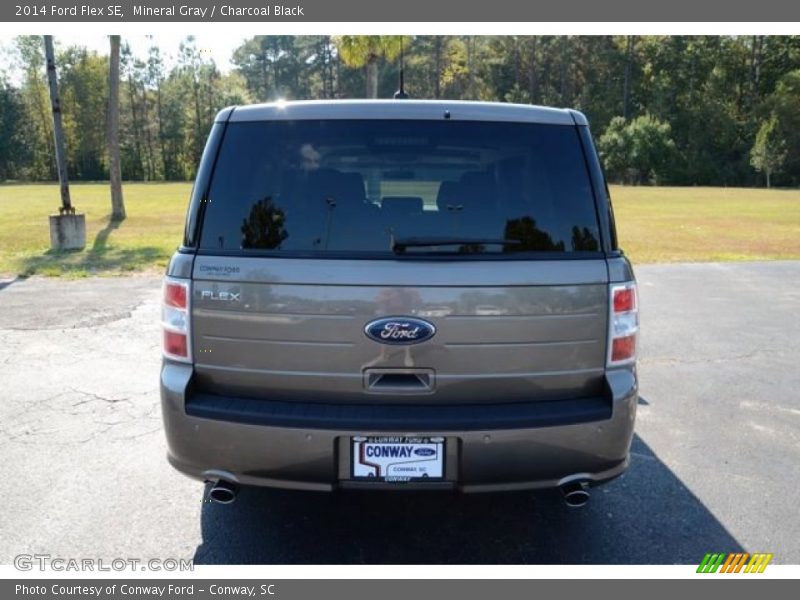Mineral Gray / Charcoal Black 2014 Ford Flex SE