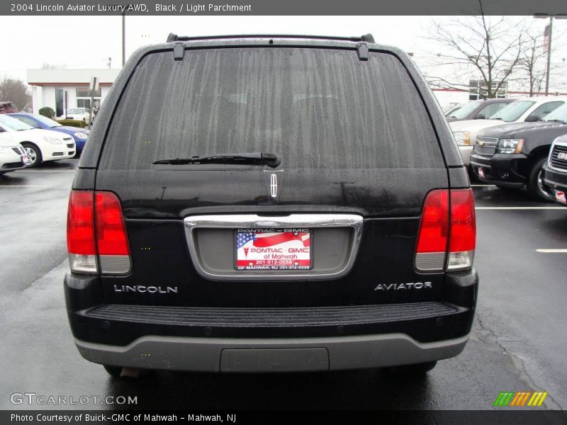 Black / Light Parchment 2004 Lincoln Aviator Luxury AWD