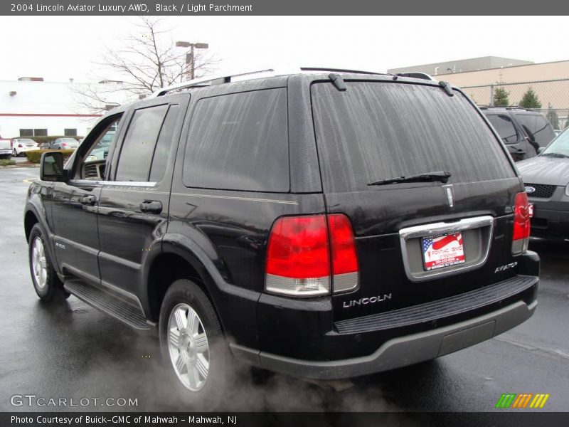 Black / Light Parchment 2004 Lincoln Aviator Luxury AWD