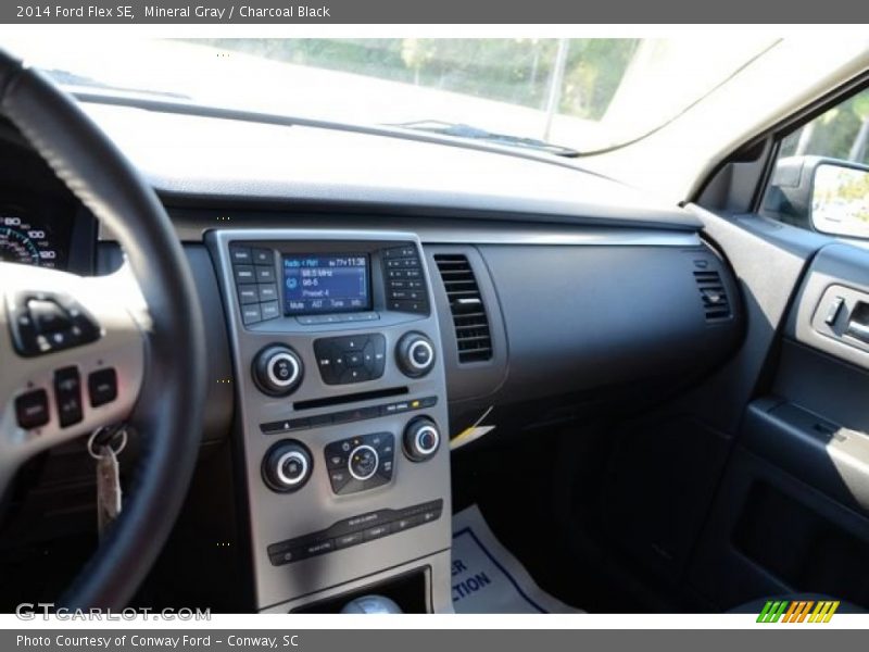 Mineral Gray / Charcoal Black 2014 Ford Flex SE