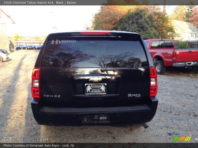 Black / Ebony 2009 Chevrolet Tahoe Hybrid 4x4