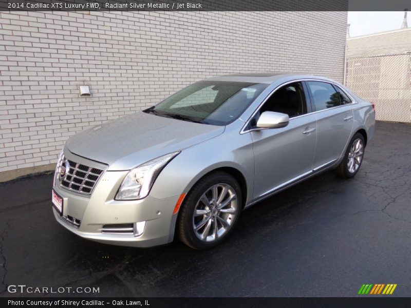 Radiant Silver Metallic / Jet Black 2014 Cadillac XTS Luxury FWD