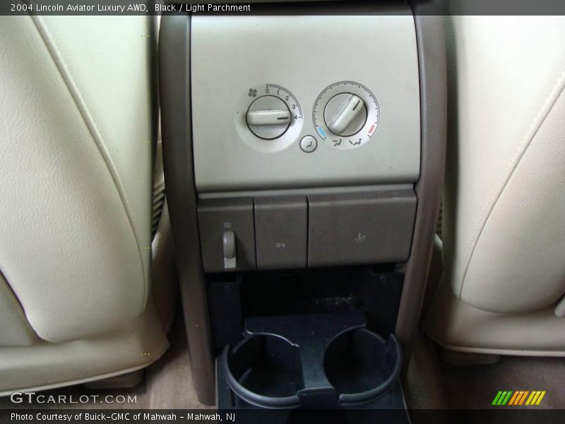 Black / Light Parchment 2004 Lincoln Aviator Luxury AWD