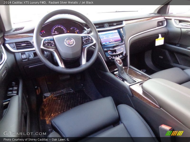 Radiant Silver Metallic / Jet Black 2014 Cadillac XTS Luxury FWD