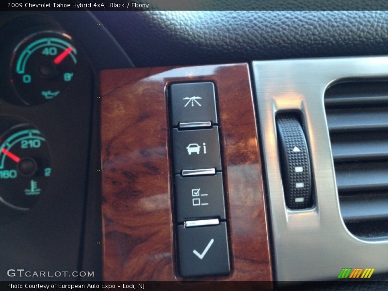 Black / Ebony 2009 Chevrolet Tahoe Hybrid 4x4
