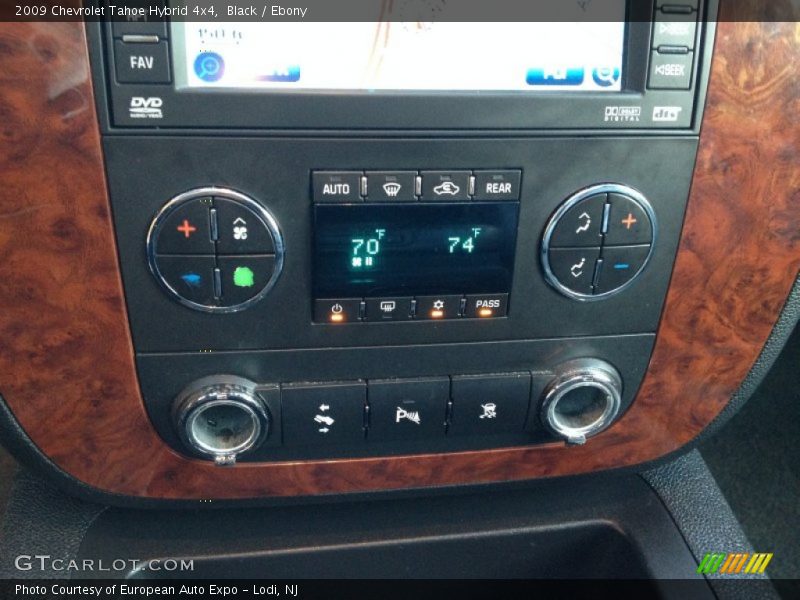 Black / Ebony 2009 Chevrolet Tahoe Hybrid 4x4