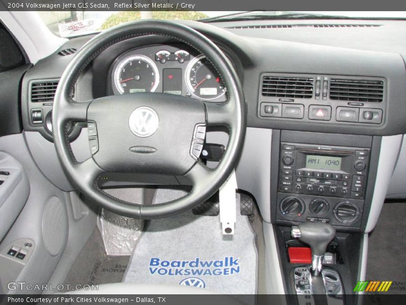Reflex Silver Metallic / Grey 2004 Volkswagen Jetta GLS Sedan