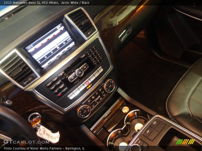 Arctic White / Black 2013 Mercedes-Benz GL 450 4Matic
