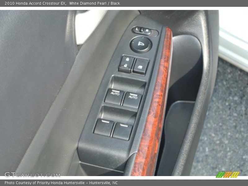 White Diamond Pearl / Black 2010 Honda Accord Crosstour EX