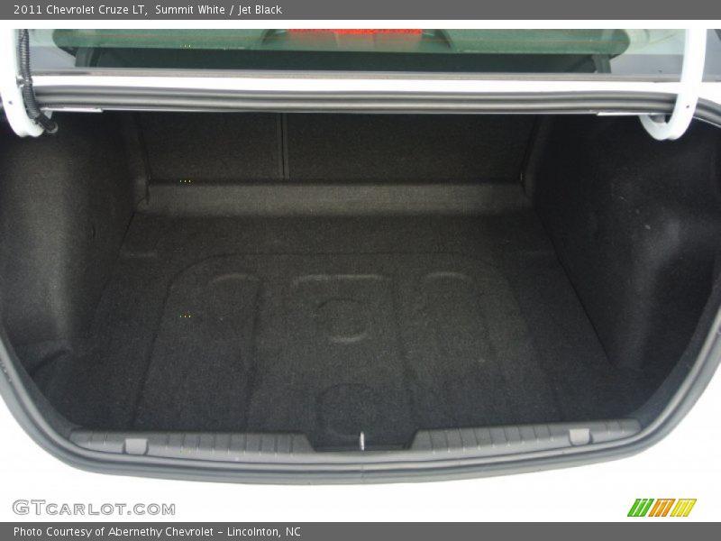 Summit White / Jet Black 2011 Chevrolet Cruze LT
