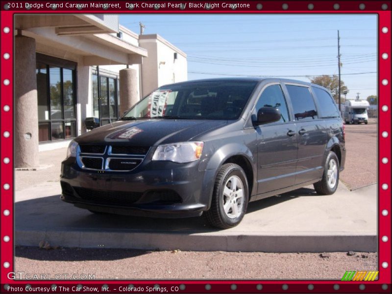 Dark Charcoal Pearl / Black/Light Graystone 2011 Dodge Grand Caravan Mainstreet