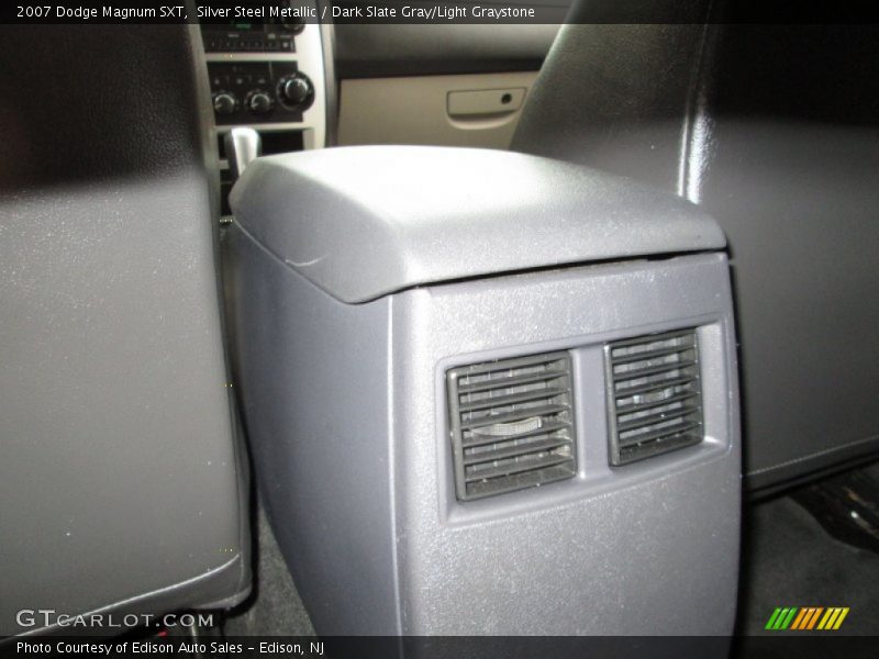 Silver Steel Metallic / Dark Slate Gray/Light Graystone 2007 Dodge Magnum SXT