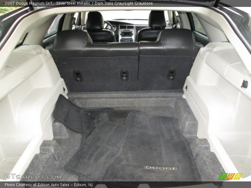 Silver Steel Metallic / Dark Slate Gray/Light Graystone 2007 Dodge Magnum SXT