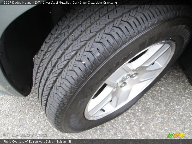 Silver Steel Metallic / Dark Slate Gray/Light Graystone 2007 Dodge Magnum SXT