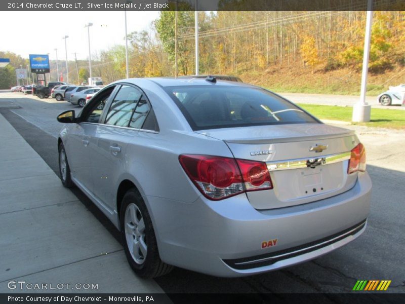 Silver Ice Metallic / Jet Black 2014 Chevrolet Cruze LT